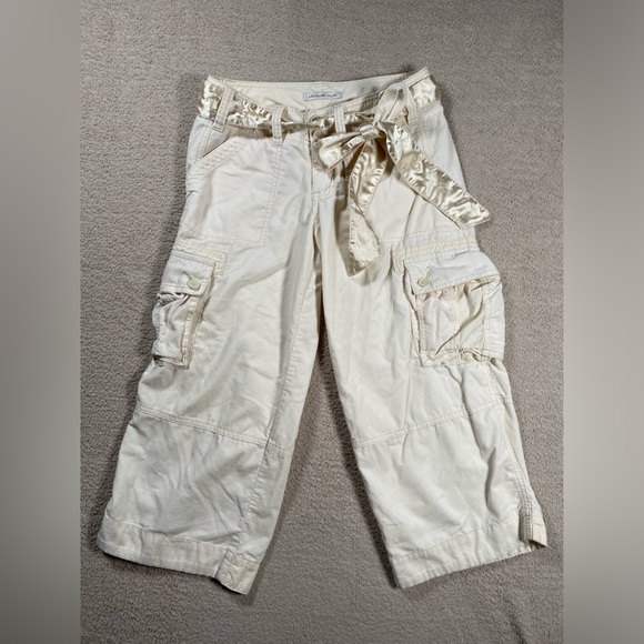 Women’s Abercrombie & Fitch Vintage Y2K cream cargo capri pants Size 2 - Picture 2 of 10